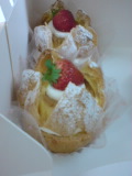 神戸のケーキ屋さんのおいしいシュークリーム